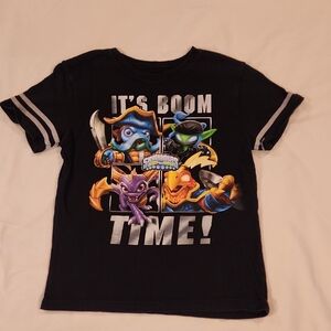 Black Skylaners Kids T-Shirt. Size Medium 10/12